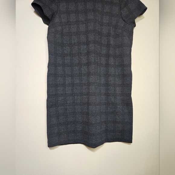J. Jill Ponte Knit Windowpane Shift Dress Women's size Medium Petite Gray Black - Picture 2 of 8